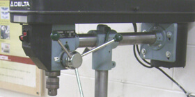 Perceuse à colonne d’établi Perceuse à colonne d’établi