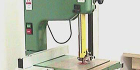 Scie à ruban moyenne Scie à ruban moyenne